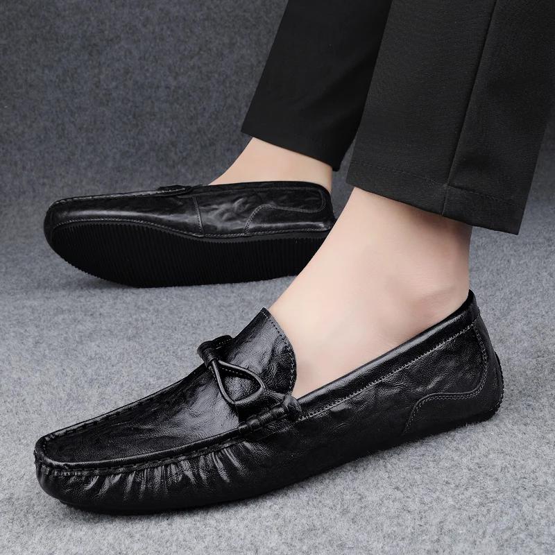 2025 New Flats Brand Mens Loafers High Quality Formal Casual Mens Business Formal Boat Shoes Soft Moccasins Leather Men Shoes
