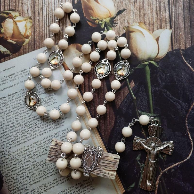 Catholic White Beads Rosary Necklace Virgin Mary Medal & for Cross Pendant Favors for Baptism Communion Weddings Party