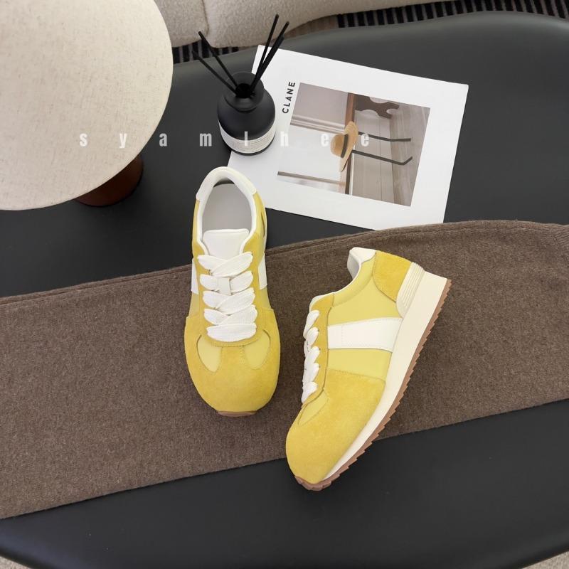 High-end soft-soled casual women's spring new flat-bottomed versatile lightweight sports board shoes tide