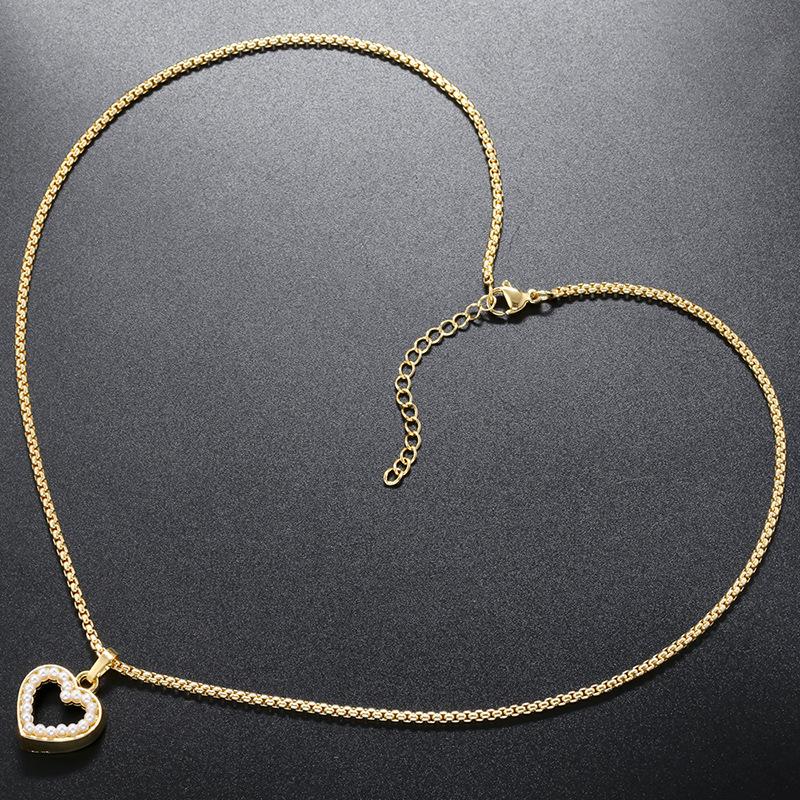 Copper Inlaid Artificial Pearl Love Pendant Necklace Femininity Hollow Heart Peach Heart Neck Chain Vl468