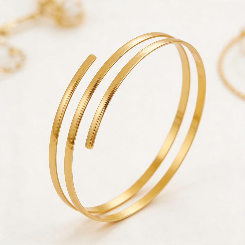 Трехслойный полый геометрический металлический браслет на руку: Высококачественный, регулируемый панк-браслет золотой