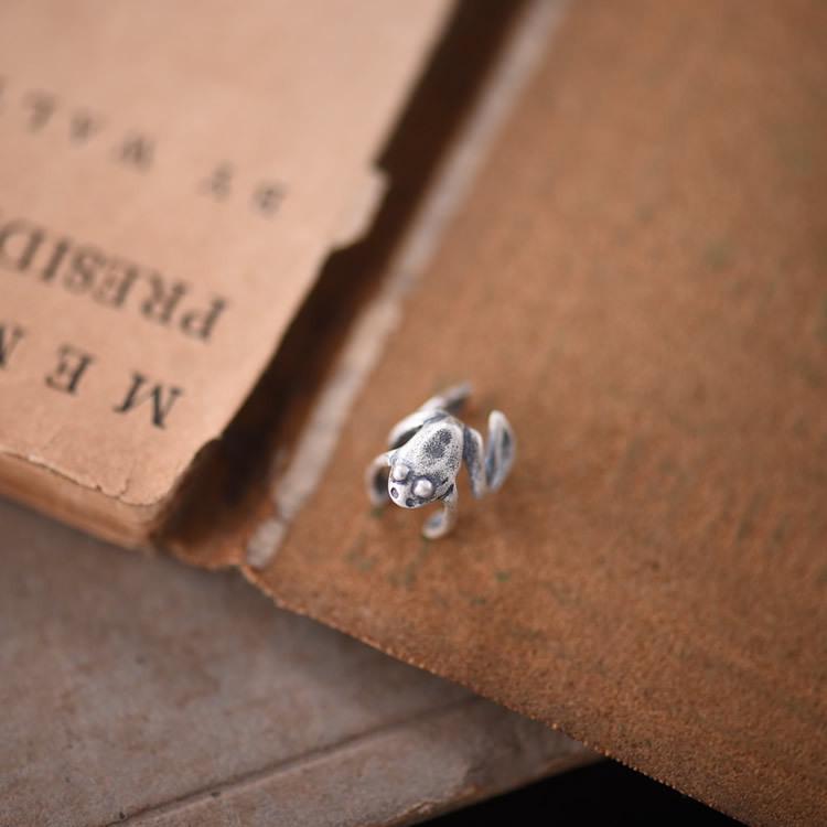 Dark Night 925 Sterling Silver Non-Pierced Frog Ear Cuff - European & American Style Alternative Ear Gauges Jewelry.