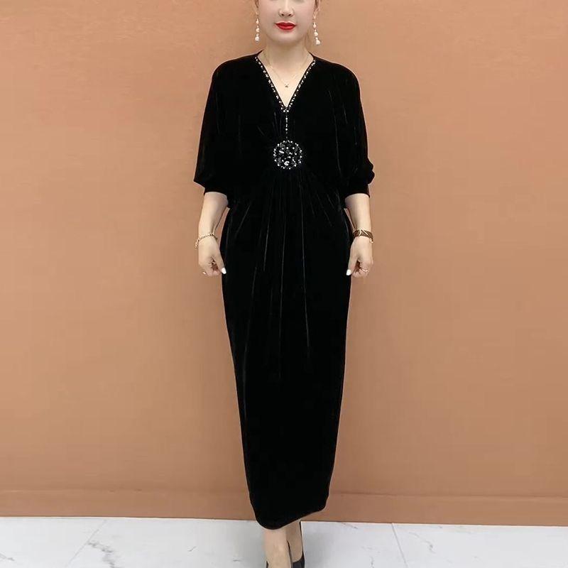 Women's V-neck Velvet Dress Rhinestone Fitted Long Dress Autumn and Winter