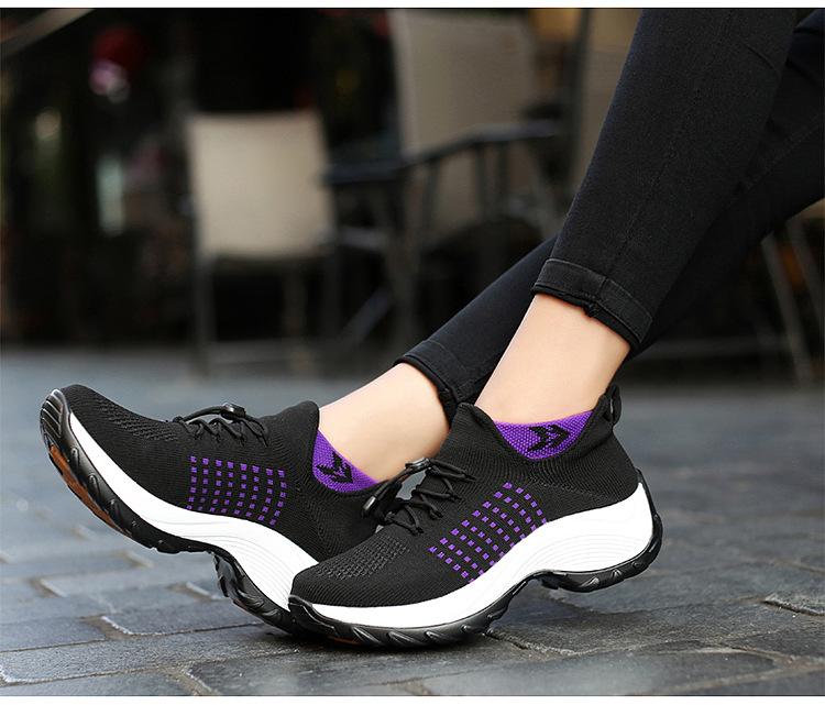 New plus size sports shoes, socks, mom shoes, fly woven breathable mesh fabric, women's shoes, thick soled rocking shoes
