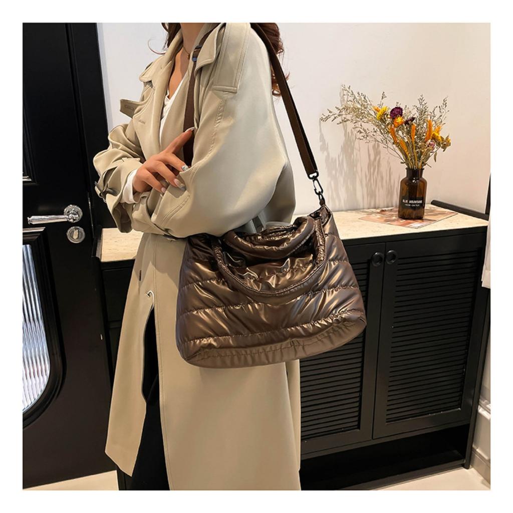 Bomullsvadderade Damväskor, Broderad Tråd, Rymdbomull, Handväskor, Axelväskor, Glansiga, Damer, Crossbody-väskor