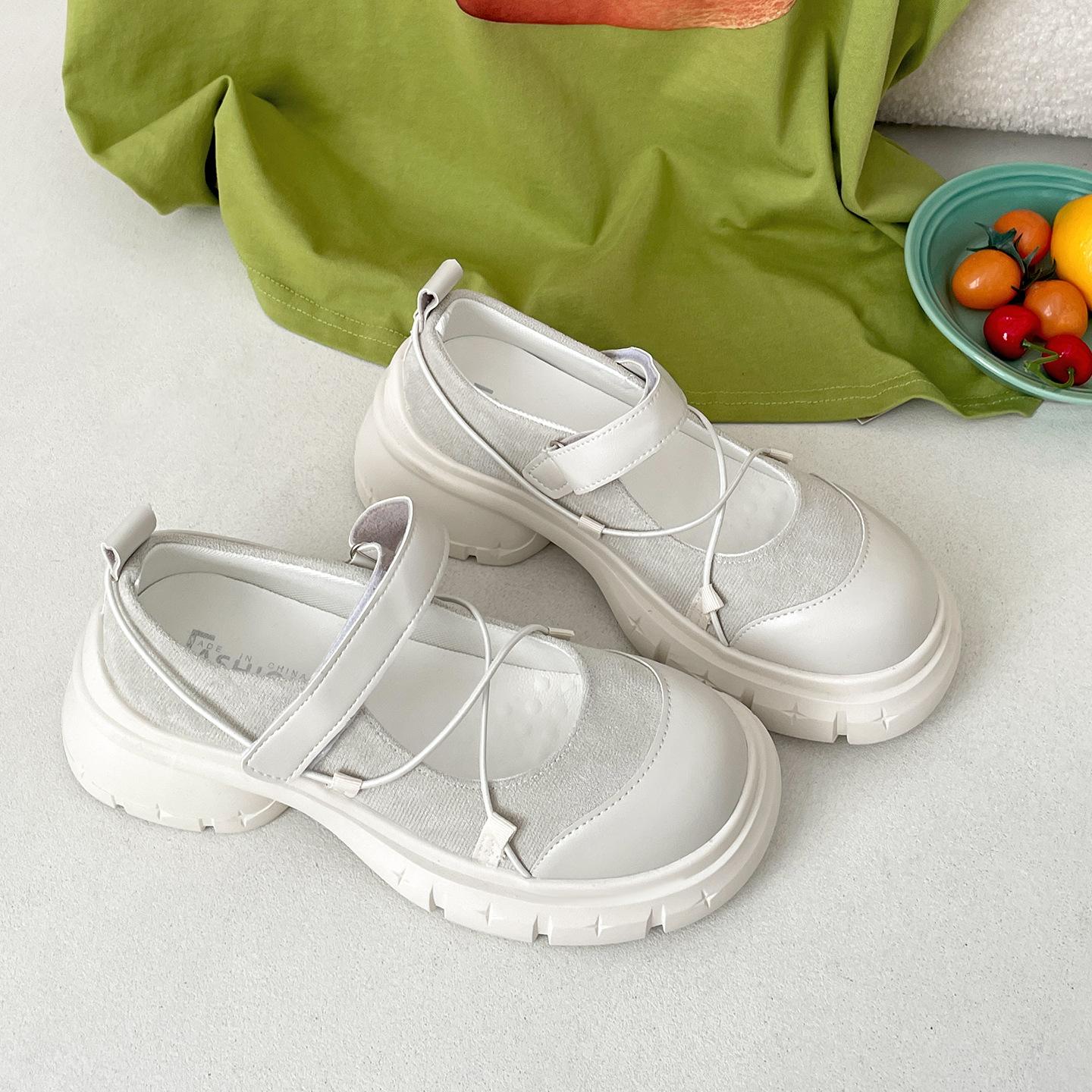 

White retro French platform shallow mouth single shoes women s summer 2025 new with skirt versatile height increase Mary Jane shoes 40