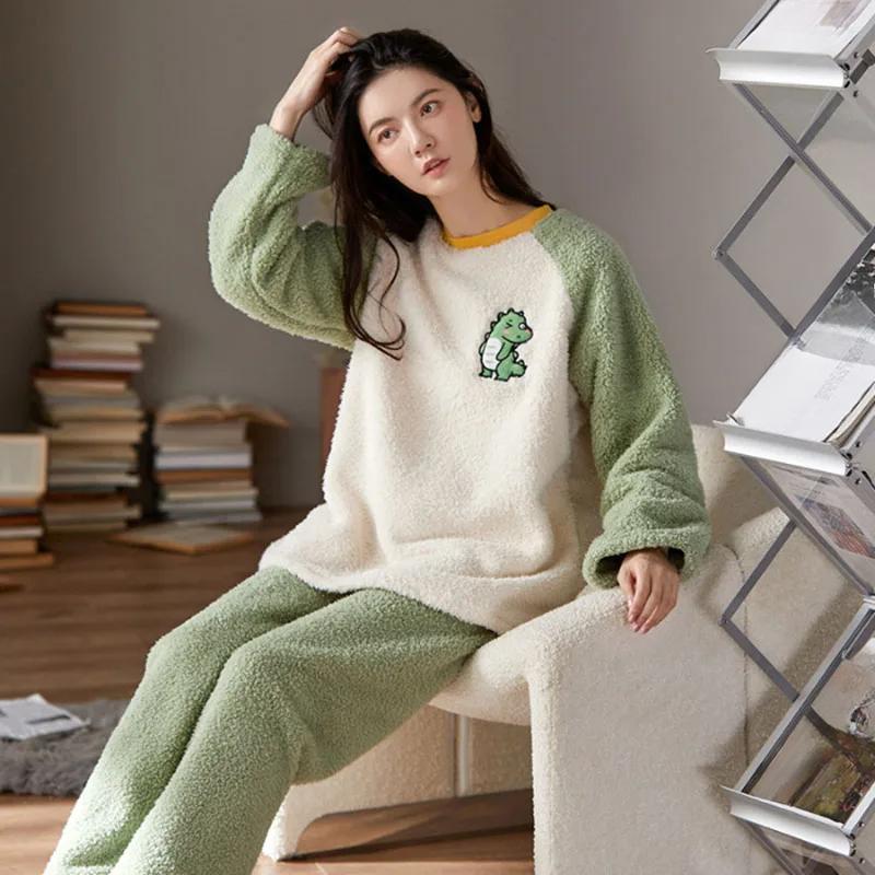 Thickened Warm Flannel Women's Sleepwear Coral Velvet Pajamas Loungewear Winter Cartoon Bear Padded Ladies Nightwear Homewear
