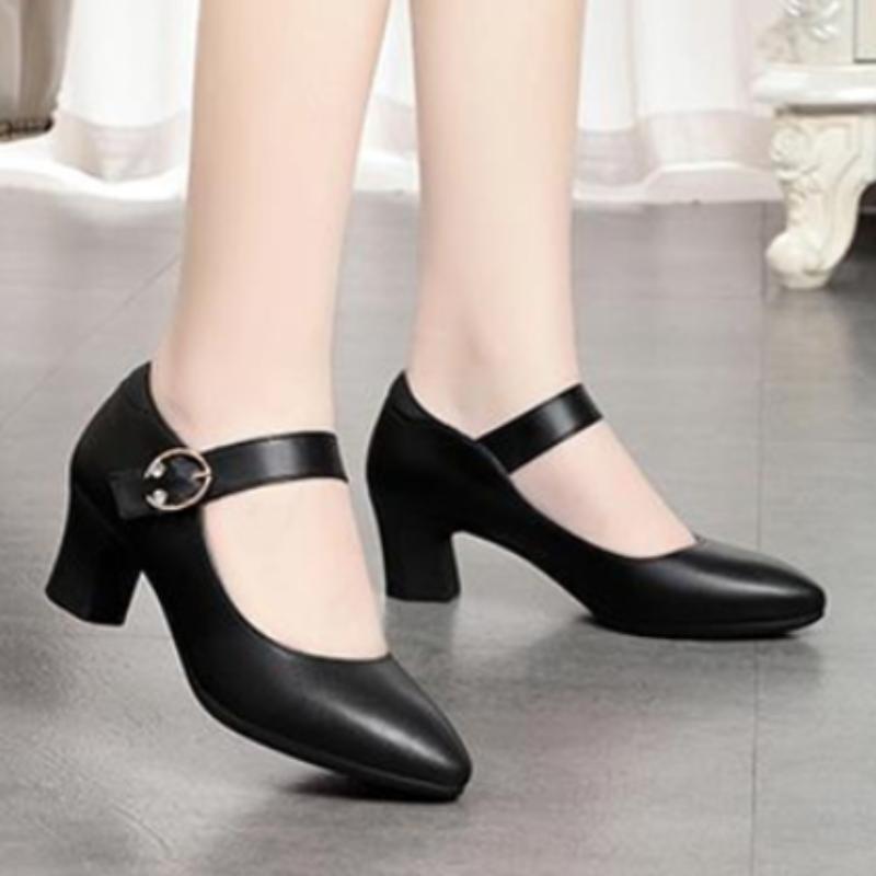 Pointed Square Heel Solid Color Comfortable Women's Sandals Rubber Large Size Buckle Crystal High Heels Banquet Summer Fashion