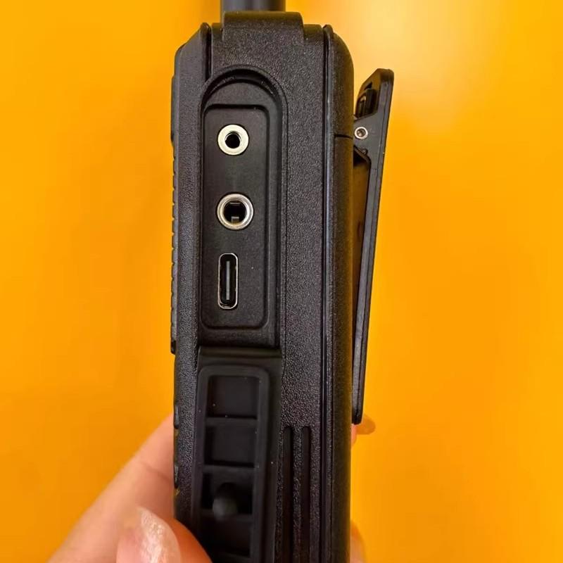 İnşaat ve Ofis Kullanımı İçin Tek Tuşla Frekans Eşleştirme ve Type-C Şarjlı Dongke 160 Telsiz