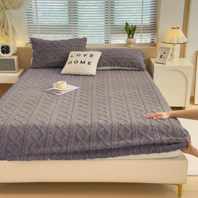 Thickened Winter Bed Cover: Non-slip Milk Velvet & Coral Flannel