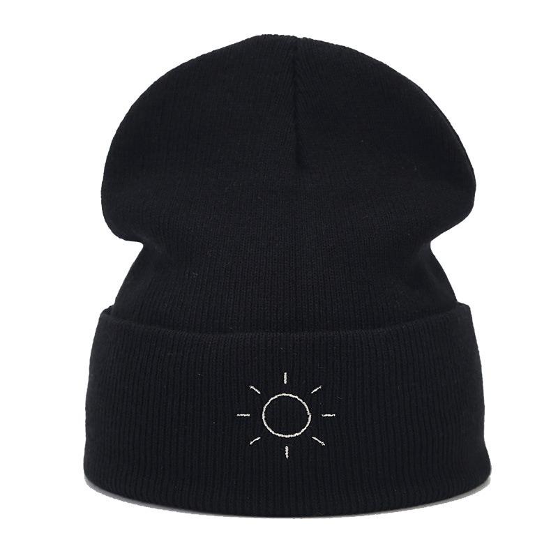 Autumn and Winter New Simple Sun Embroidery Fashion Crimping Pile Hat Men and Women Street Personality Simple Wool Knitted Hat