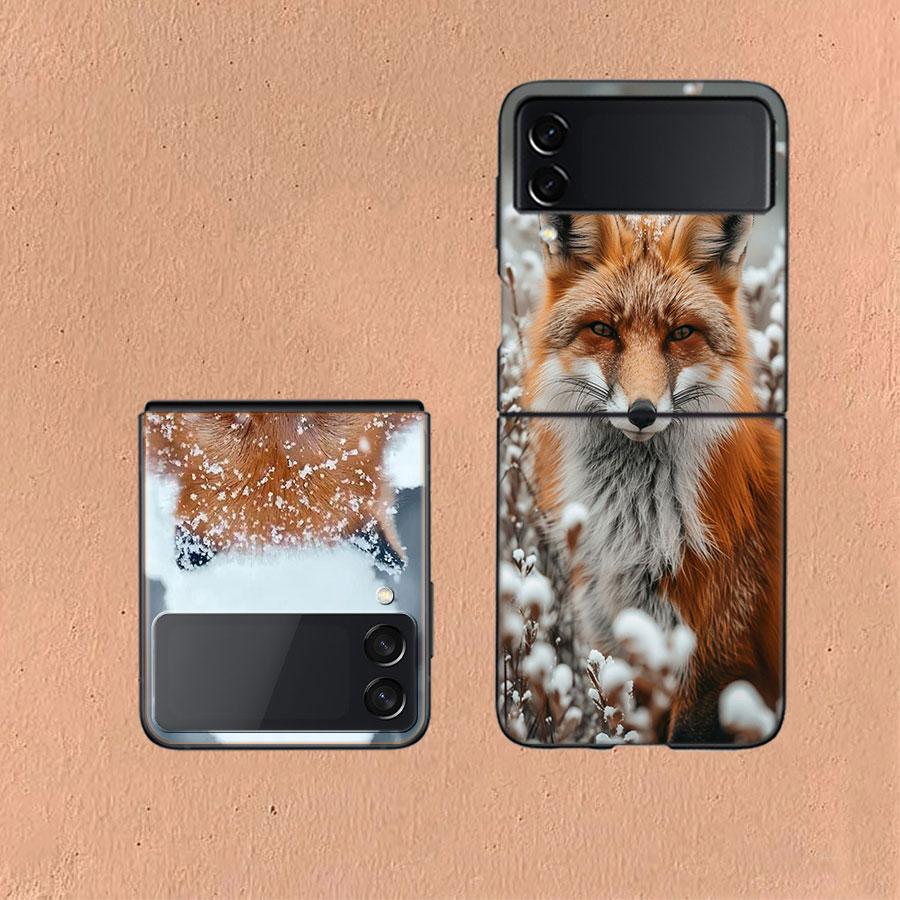 The Red Fox in Winter Ice and Snow Coque For Samsung Z Flip7 6 Galaxy Case Shockproof Z Flip5 Z Flip3 4 5G Hard Cover Phone TPU