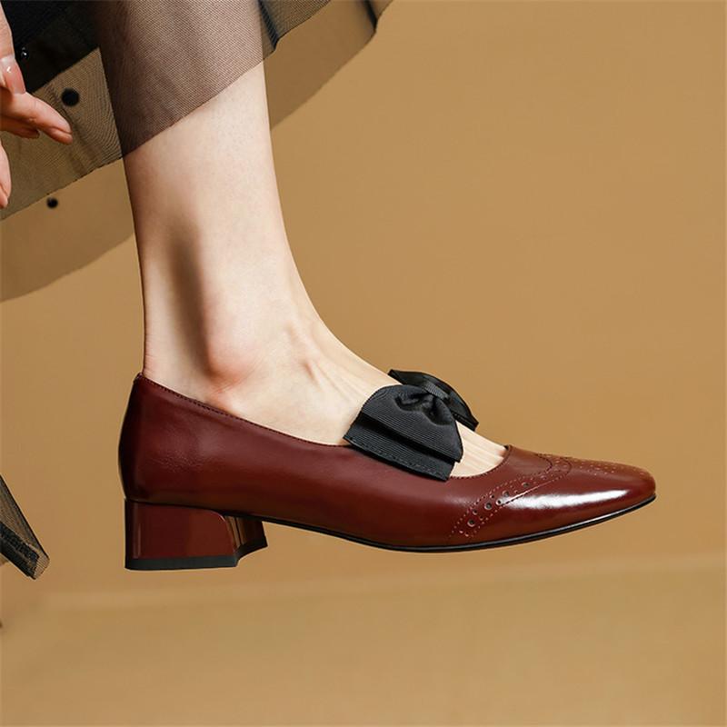 Fashion New Spring/summer Cow Leather Woman Shoes Round Toe Low Heel Women Pumps Shoes for Women Fashion Brogue Designs Mary Jane Shoes