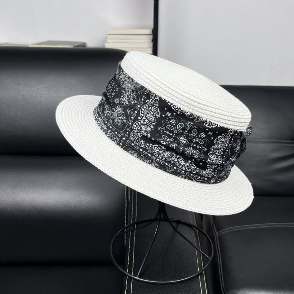 2026 Korean version of fashion small edge straw hat women's summer sweet straw woven flat top top top top hat shopping photo sun protection hat