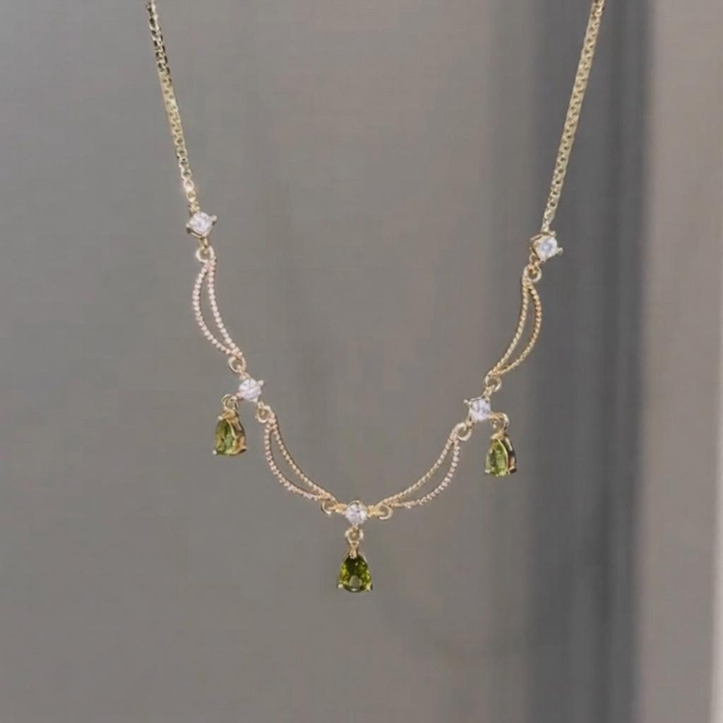 18k real gold electroplated zircon water drop necklace, personalized design sense collarbone chain, light luxury high-end sense necklace jewelry women