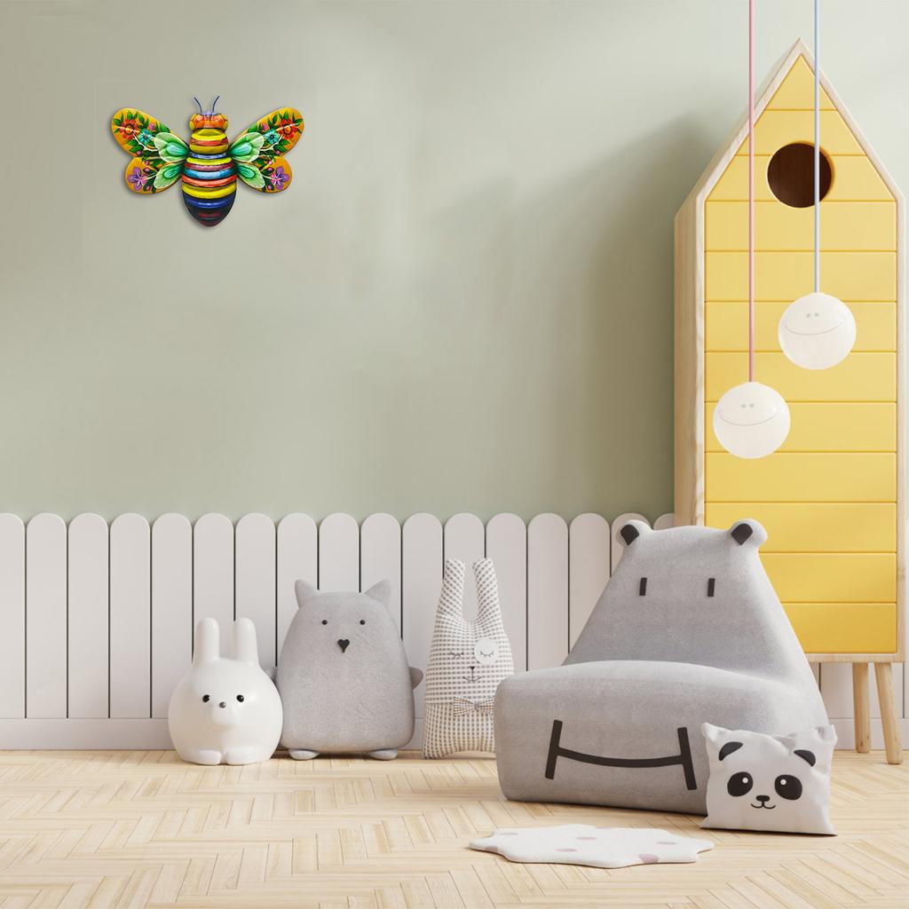 3D Sculpture Bees Wall Art decorations Wall Hanging Art Bee Outdoor Decoration for Living Room Garden Bedroom