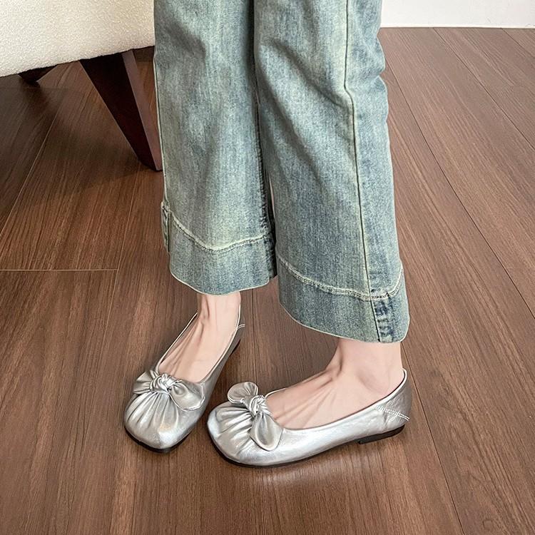 Retro round head pleated bow flat-bottomed ballet single shoes women's French shallow mouth versatile lazy one-pedal Doudou shoes