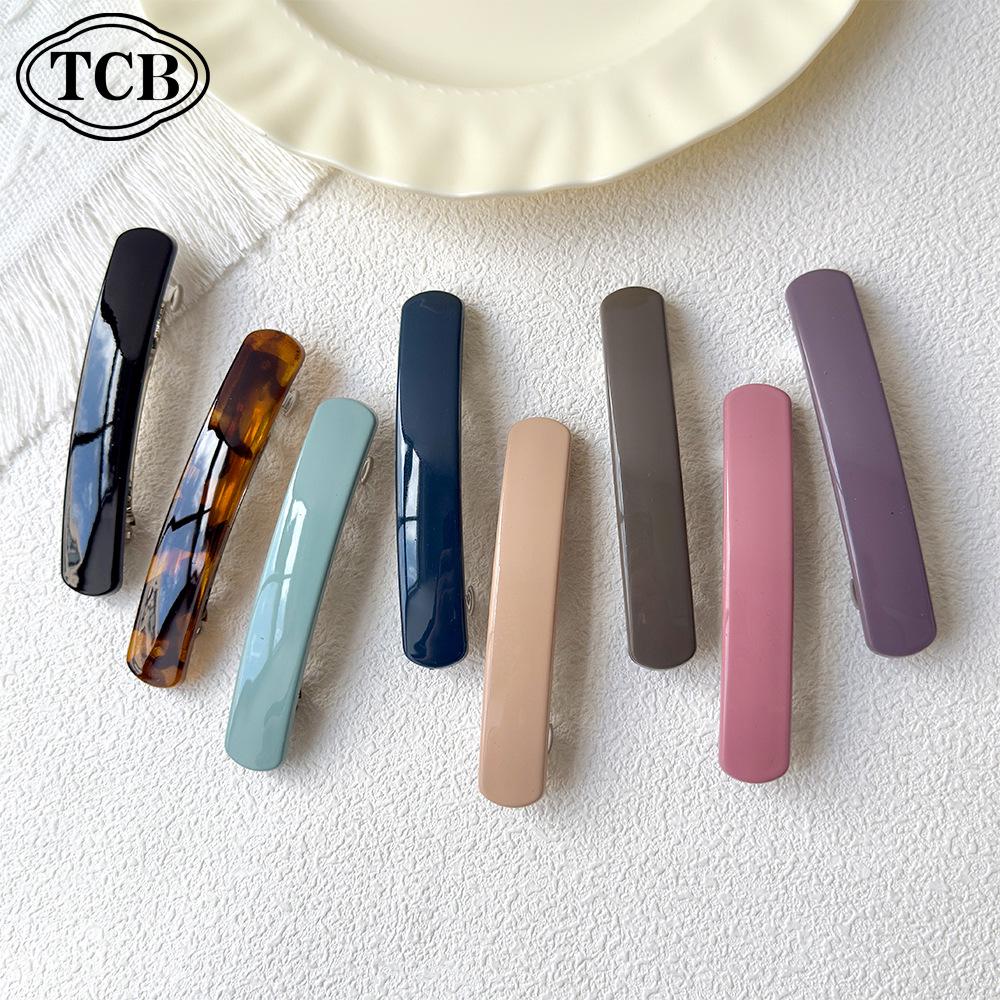 Minimalist Leopard Print Square Hair Clip: Shiny Spring Clip for Women's Half-Up Styles