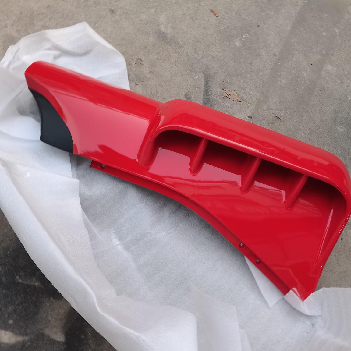

Hongyan Jiefang Air Deflector Truck Corner Protector (Inside & Outside) W200000456 Right air deflector червоний