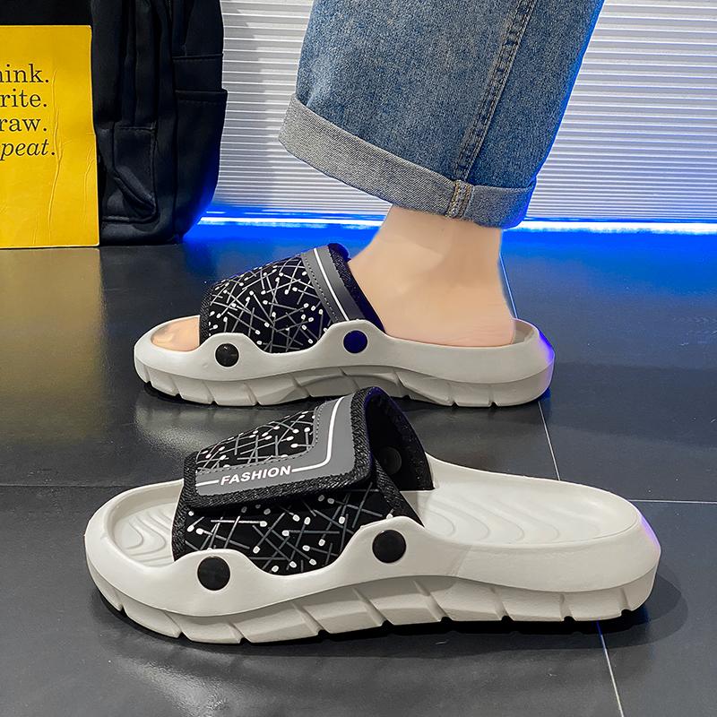 Men's and Women's Sandals New Large EVA Platform Slippers Men's Beach Shoes Light Fashion Casual Punk Sandals Men's Shoes Slides