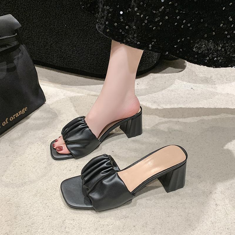 New high-heeled cool slippers for women's summer thick-heeled fashion outer wear one-word mop medium-heeled fitting shoes for women