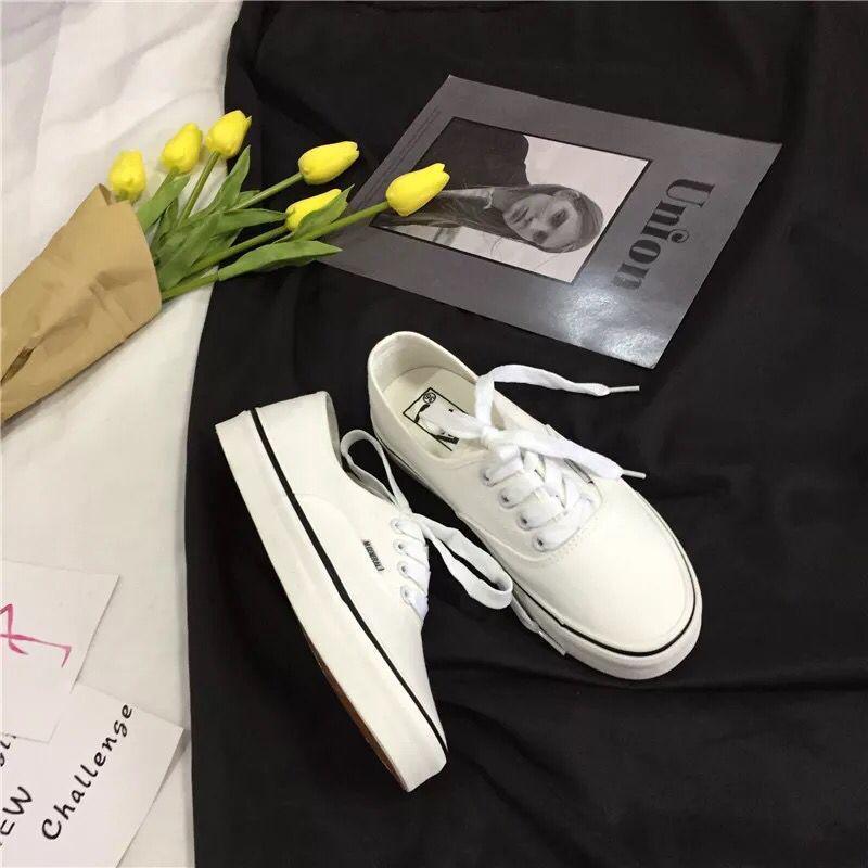 

Жіноче парусинове взуття без шнурівки в шахівницю 2024 року: Повсякденне, плоске, весняне взуття для студентів 37