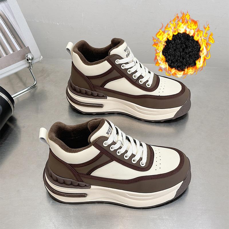 Thick-soled high-top shoes for women's ins cool new leather leather surface velvet muffin versatile sports and leisure board shoes