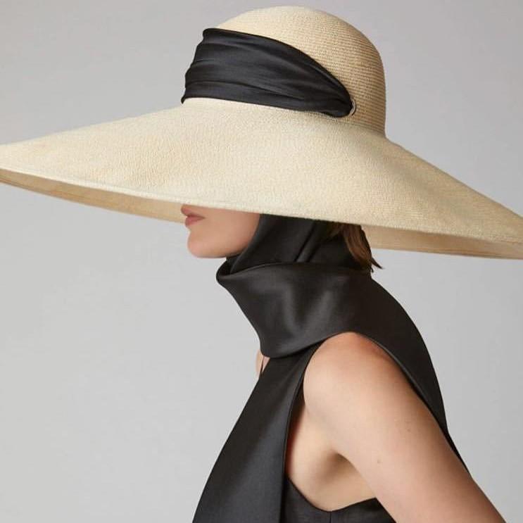 European and American Fashion Simple Wide Strap Paper Grass Dome Big Eaves Hat Women Outdoor Beach Concave Sunscreen Straw Hat Tide