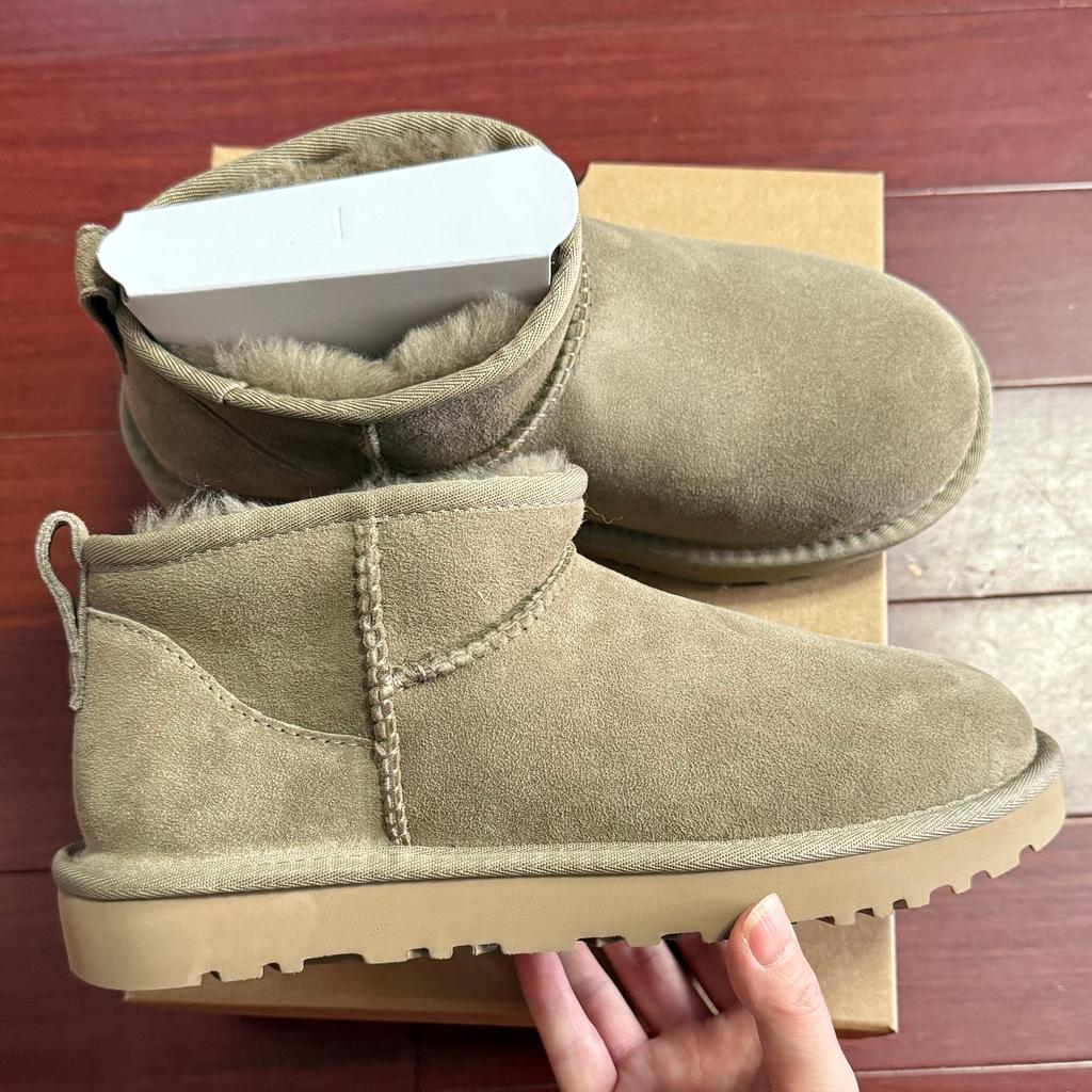 Winter Women Men Real Sheepskin Snow Boots Classic Natural Fur Wool Lined Short Ankle Boots  2026 New Design Warm Non-slip Shoes