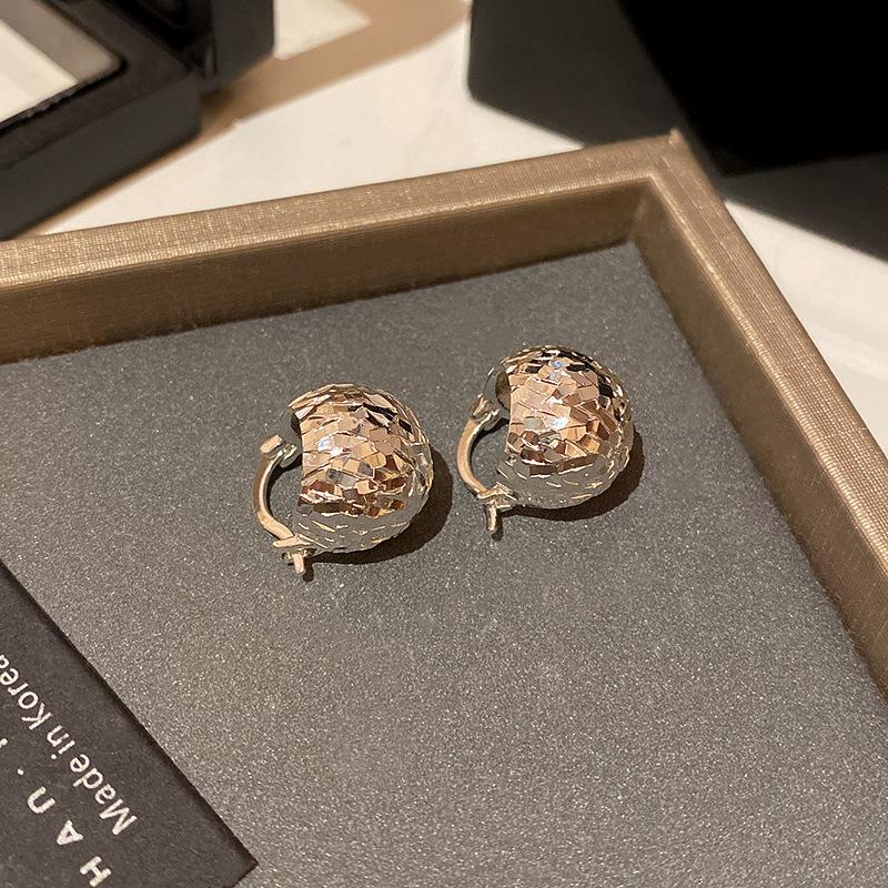 

Real gold electroplated metal half-circle ear buckle earrings fashion temperament earrings