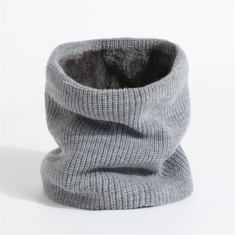 2025 Autumn-Winter Velvet Knit Neck Warmer: Windproof, Warm, Versatile Scarf in Solid Color