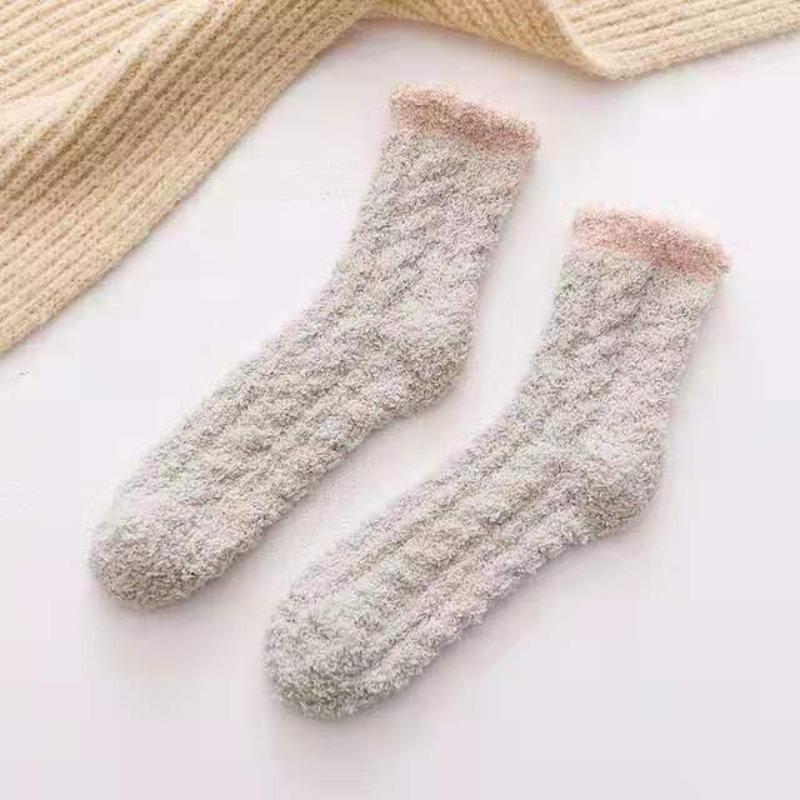 Coral Fleece Socks Women's Autumn and Winter Thickened Twist Half Fleece Socks Adult Home Floor Confinement Plush Sleep Socks