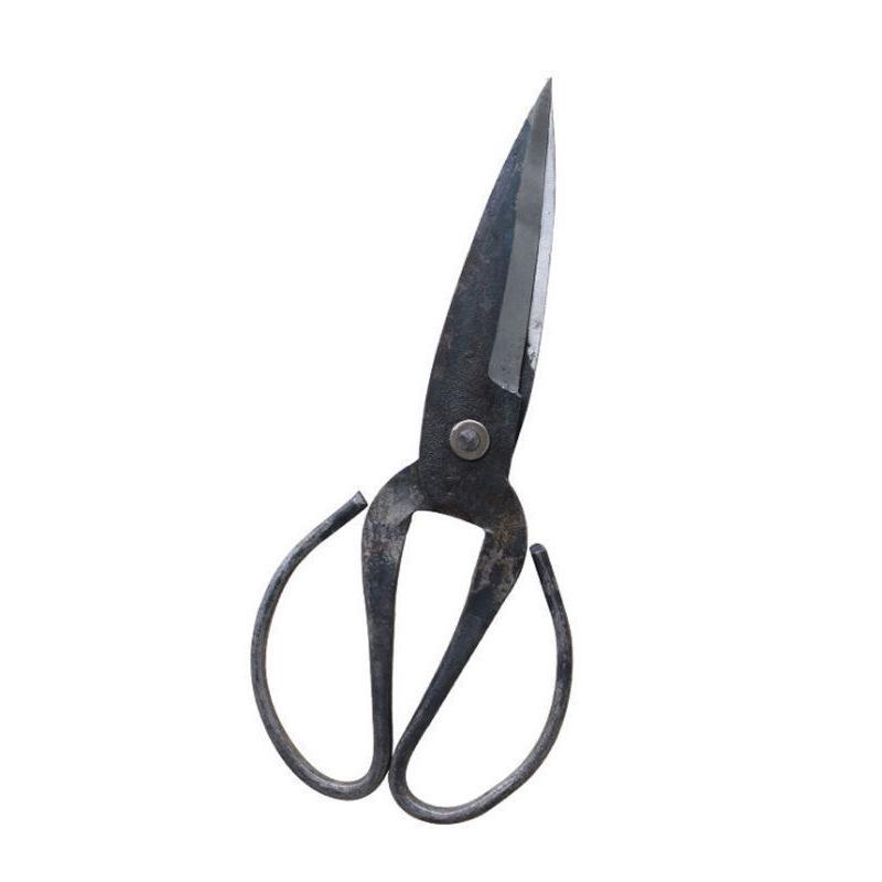 Handmade Traditional Iron Scissors: Old-Fashioned Tin Snips & Heavy-Duty Garden, Household, and Chicken Bone Scissors for Industrial and Leather Use