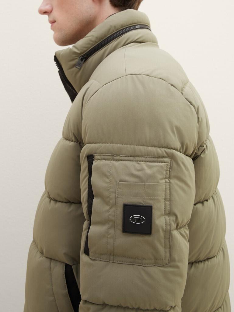 Зимняя куртка Tom Tailor Pufferjacke (1037333) Pufferjacke mit Stehkragen (1037333) дымчато-оливковый зеленый