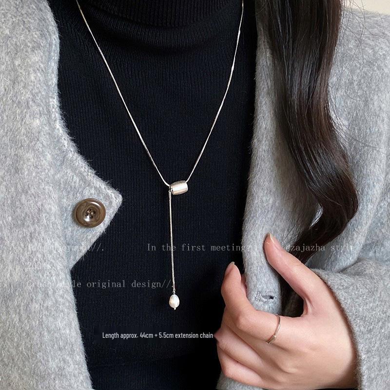 Silver Brushed Love Heart Necklace: Korean Minimalist Style, Autumn/Winter Exquisite Sweater Chain