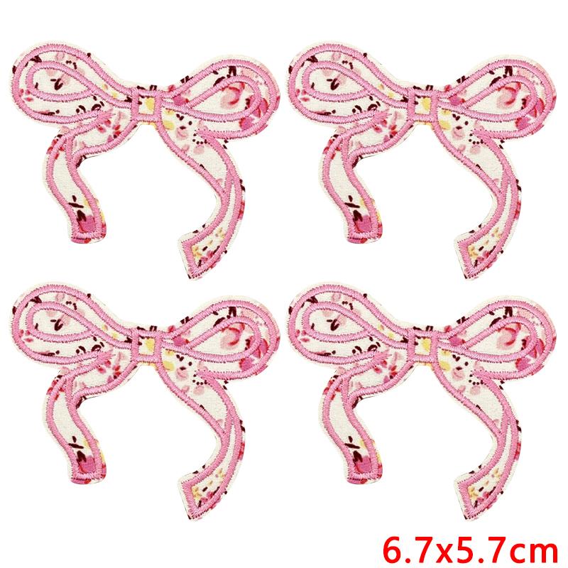 10 /26pcs Wholesale Fresh Letter Embroidery Patch Diy Floral Heart Bow Iron On Patches For Clothes Jackets Backpack Sew Stickers 