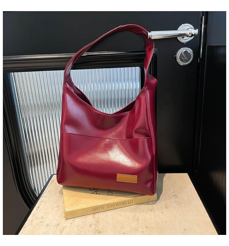 High-texture small bag 2025 new casual solid color women's bag popular large-capacity retro shoulder armpit bag