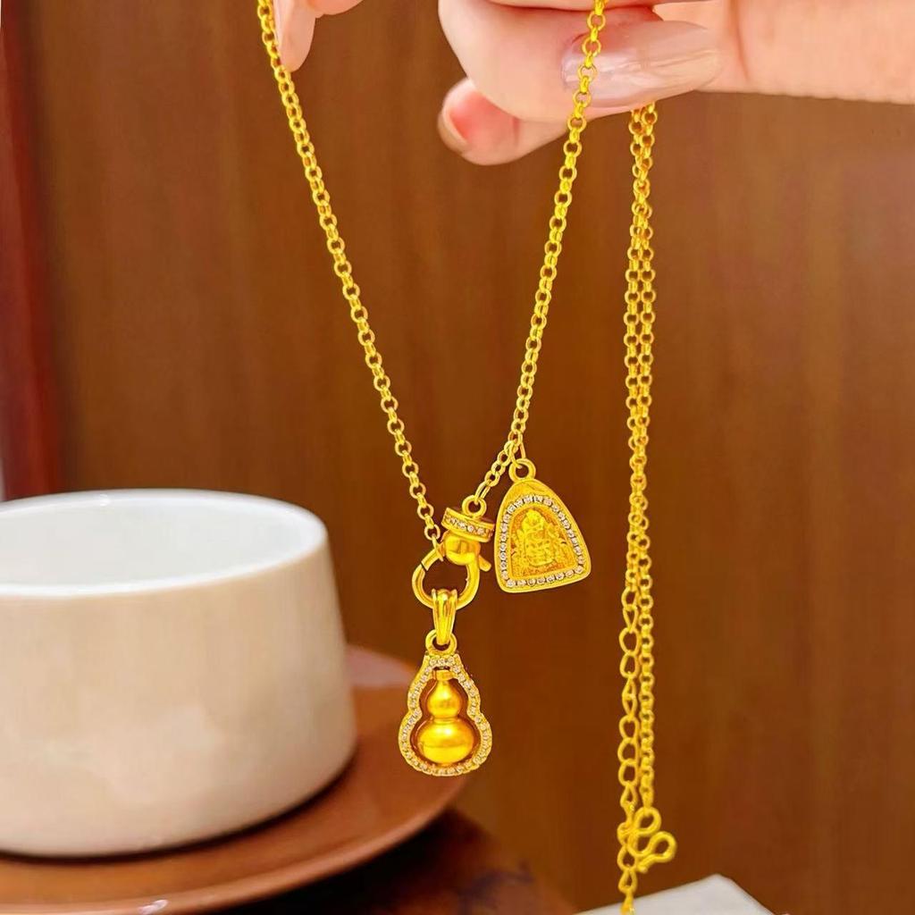 Xiaohongshu Style Gold Gourd Pendant Necklace with Rotatable Diamond Accents for Wealth and Prosperity