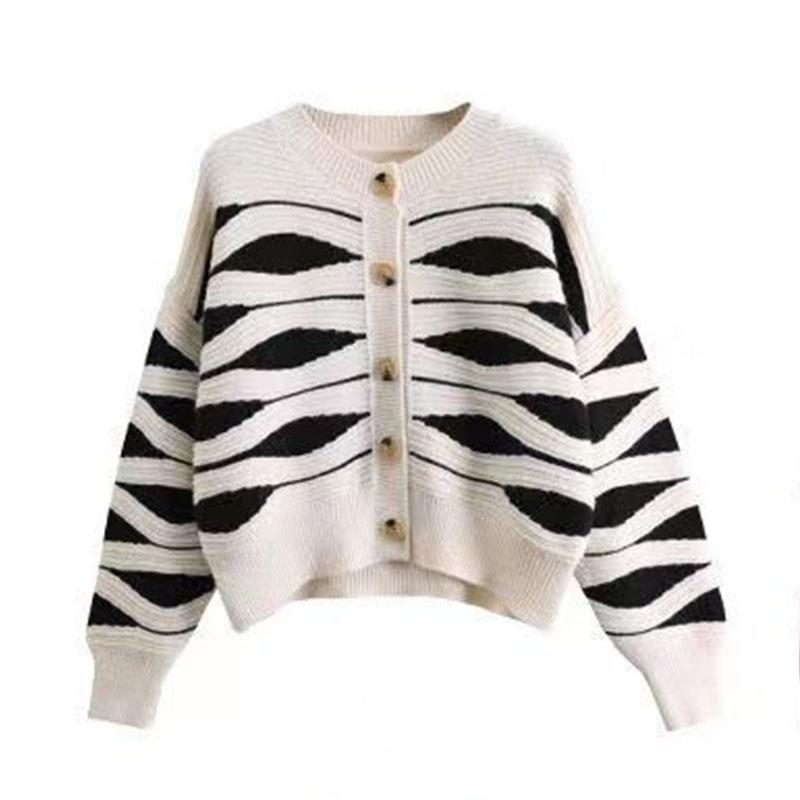 Cardigan Sweater 2023 Autumn Wave Stripe Sweater for Women Design Sense Knitted Cardigan Versatile and Lazy Sweater Female Coat