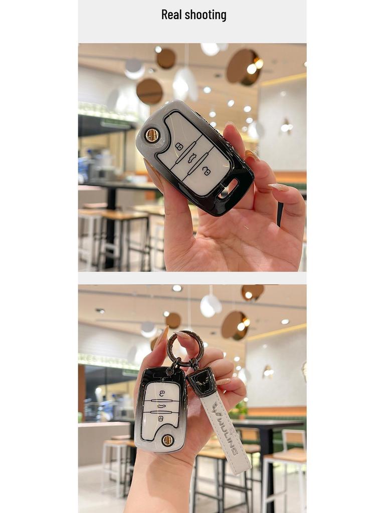 Wuling Hongguang Mini Key Cover - Compatible with 2022 Models, Gradient Alloy Shell, Unisex.