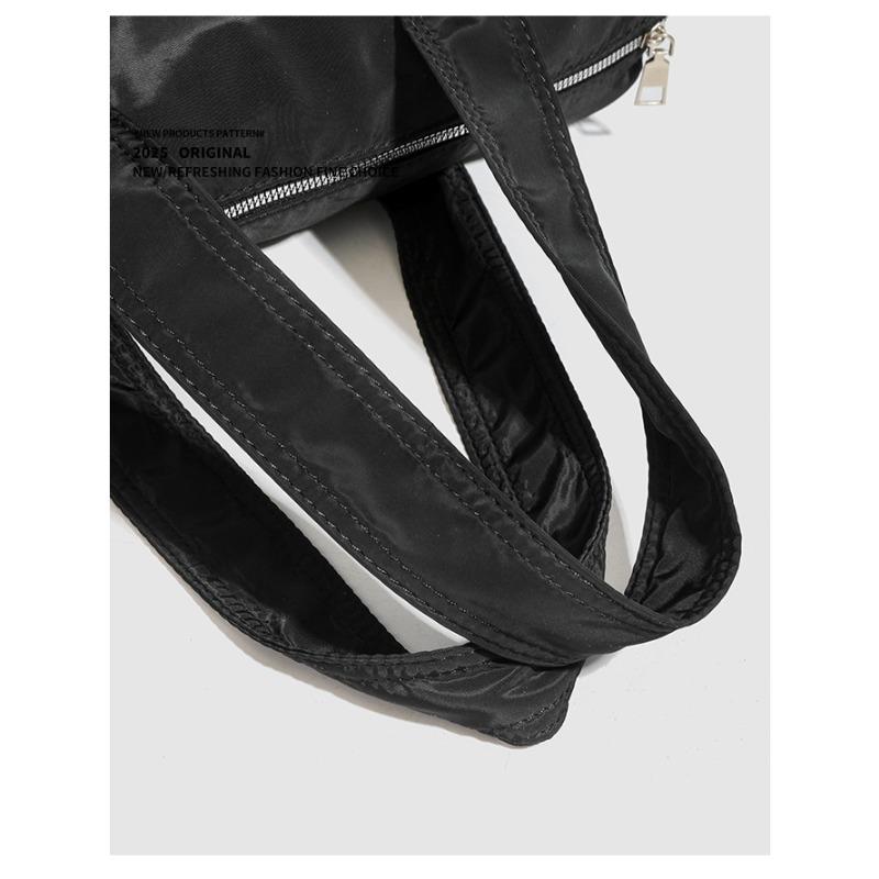 Zaino Tote di Grande Capacità per Pendolarismo Casual, Semplice Borsa a Spalla Singola con Tracolla da Tenere Sotto Braccio.