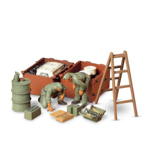 

Tamiya 1/35 Military Miniature Series No.180 German Army Tank Crew Engine Maintenance Set Plastic Model 35180