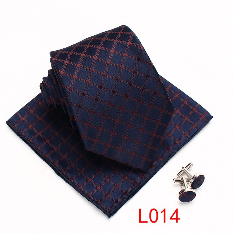 

Деловой костюм, галстук, нагрудный платок, запонки, набор из трех предметов, мужской костюм в полоску, нагрудный платок, галстук, запонки, набор из трех предметов