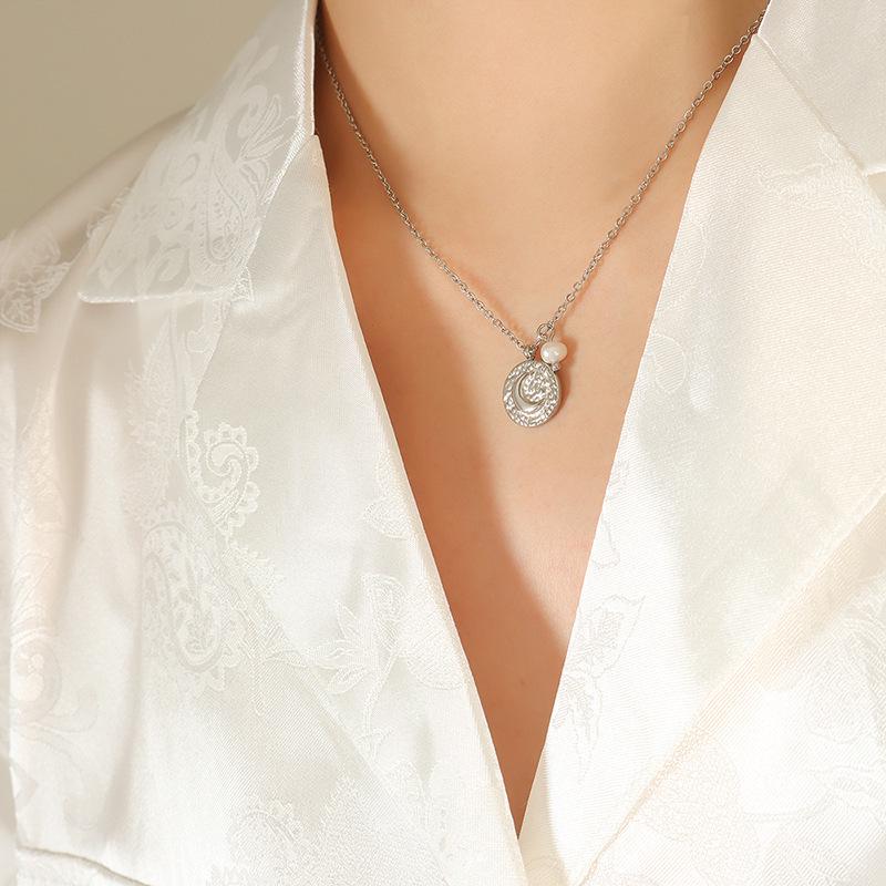 Korean Romantic Moon Pendant Freshwater Pearl Necklace for Women - 18K Gold-Plated Titanium Steel Clavicle Chain