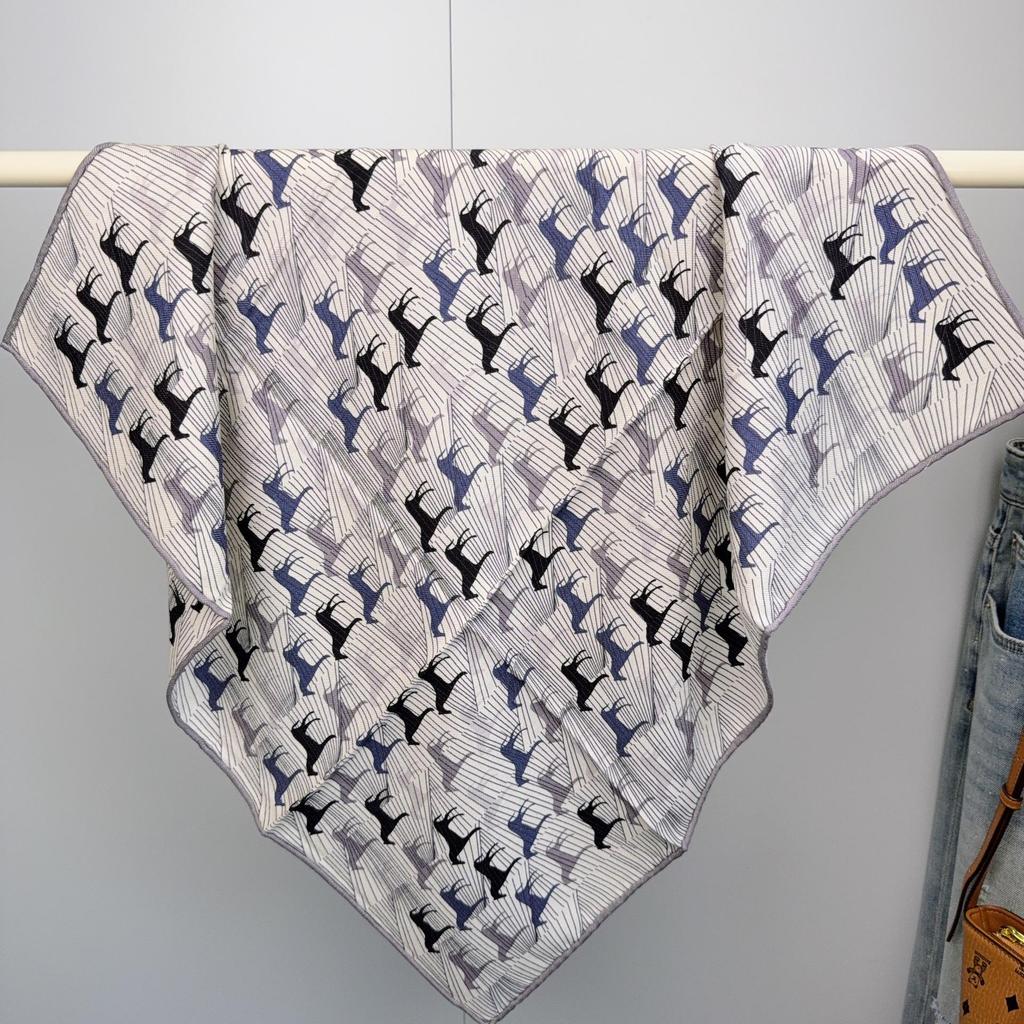 Fashionable Mulberry Silk Scarf - 70x70CM Square Autumn/Winter Head or Neck Scarf