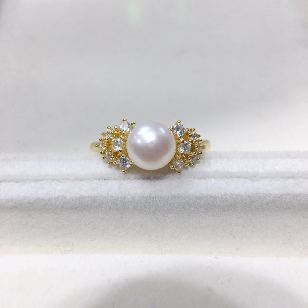 Natural freshwater pearl ring with micro inlaid zircon, fashionable temperament. Open mouth ring with adjustable pearl jewelry