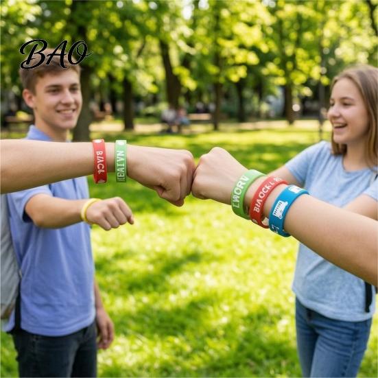 Elastic Bracelets for Student Parties 6 Pcs Welcome Back to School Bracelets, First Day of Decorative Wristbands Classroom Activities Silicone