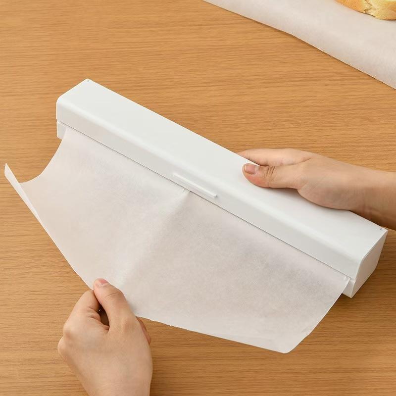 Kjøleskap Plastic Wrap Cutter Rustfritt stål Blad Klingfilm Dispenser Bakepapir Oppbevaringsholder Kjøkkenverktøy
