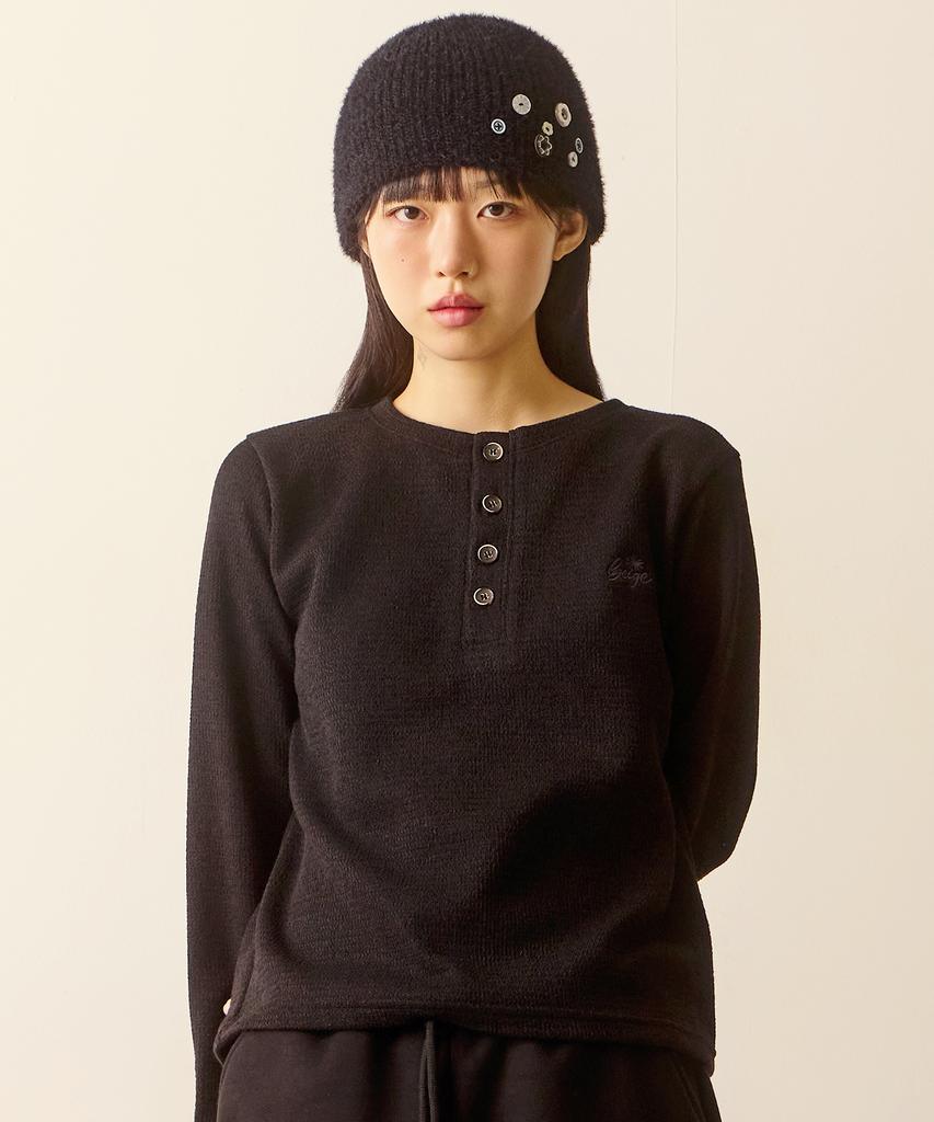 Ebeulisi Beige Henley Neck Knit Long Sleeve (Black)