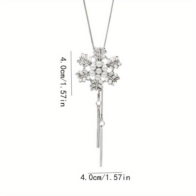 Fashion Women's Elegant Charm Necklace Snowflake Shaped Rhinestones Inlay Faux Pearls Pendant Dangle Long Necklace Adjustable Tassel Sweater Chain